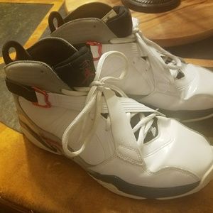 Jordan 8 Retro Bugs Bunny